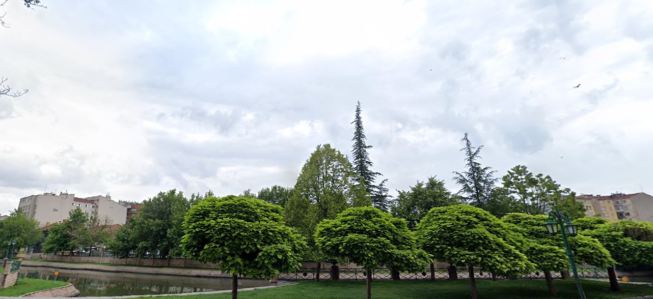 Engelli Asansörü Mevcut Değildir